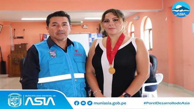 En las instalaciones del salón municipal y con participación de las diferentes autoridades miembros del Comité Distrital de Seguridad Ciudadana (CODISEC), se llevó a cabo la I Consulta Pública de Seguridad Ciudadana, que fue presidido por el alcalde Isaias Alcántara Malásquez.
En dicho evento, los integrantes dieron a conocer las acciones, estrategias y avances que viene realizando desde sus respectivas competencias para hacer frente a la inseguridad ciudadana de nuestro distrito.
La consulta contó con la participación de distintas autoridades locales, como: la Subprefecta de Asia, Comisario de Asia, representante del Ministerio Público, Jefa de la Microred de Salud Asia Coayllo, representante del programa Aurora del Ministerio de la Mujer, representante de las Instituciones Educativas, representante de las Juntas Vecinales, entre otros.
#MunicipalidadDistritalDeAsia
#PorelDesarrollodeAsia
#IsaiasAlcantaraAlcaldedeAsia