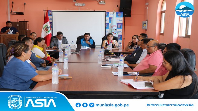 En las instalaciones del salón municipal y con participación de las diferentes autoridades miembros del Comité Distrital de Seguridad Ciudadana (CODISEC), se llevó a cabo la I Consulta Pública de Seguridad Ciudadana, que fue presidido por  el alcalde Isaias Alcántara Malásquez.
En dicho evento, los integrantes dieron a conocer las acciones, estrategias y avances que viene realizando desde sus respectivas competencias para hacer frente a la inseguridad ciudadana de nuestro distrito.
La consulta contó con la participación de distintas autoridades locales, como: la Subprefecta de Asia, Comisario de Asia, representante del Ministerio Público, Jefa de la Microred de Salud Asia Coayllo, representante del programa Aurora del Ministerio de la Mujer, representante de las Instituciones Educativas, representante de las Juntas Vecinales, entre otros.
#MunicipalidadDistritalDeAsia
#PorelDesarrollodeAsia
#IsaiasAlcantaraAlcaldedeAsia