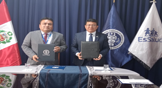 EsSalud Amazonas y Universidad Toribio Rodríguez firman convenio para formación de alumnos