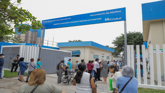 Diariamente más de 2,500 pacientes asegurados se beneficiarán con nuevo ambiente de toma de muestras de laboratorio de EsSalud Rebagliati 