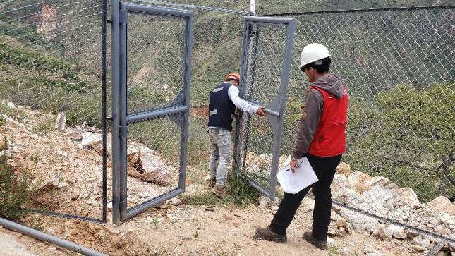 La Contraloría General advirtió situaciones que podrían afectar económicamente a la obra de “Mejoramiento y ampliación del servicio de agua potable y saneamiento básico rural en el Lanche, El Choloque, Limón (Granadilla, Tuyunga, Bellavista, El Tambo, Pencapara, Calluincho), Gelic, La Lucma, San Isidro, Shucamayo, Ocshali (Choropata) 8 localidades del distrito de Utco, en la provincia de Celendín”. 