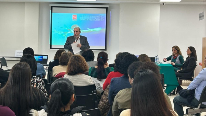 Consulado General del Perú en Madrid promueve debate sobre violencia de género y migración por el Día Internacional de la Mujer