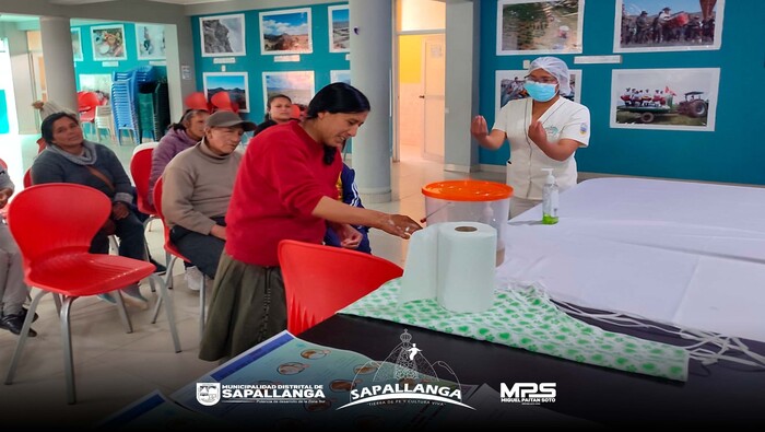 Capacitación al personal de los programas de Ollas Comunes y Programa de Vaso de Leche