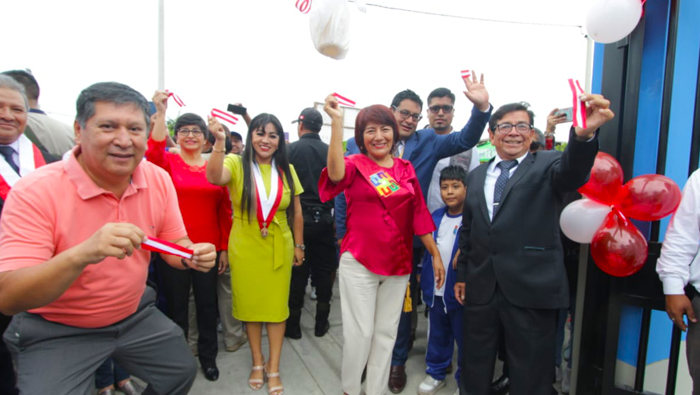 Rosa Vásquez inaugura nuevo colegio Juan Pascual Pringles en Chancay