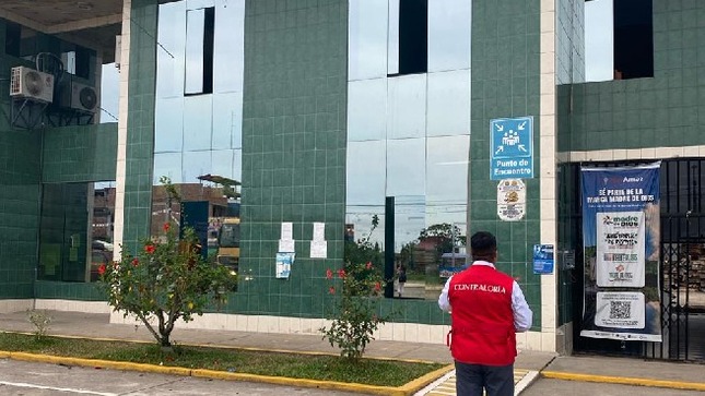 La Contraloría detectó que los exfuncionarios de la Municipalidad Distrital de Inambari (Mazuko), otorgaron conformidad y pagaron por el servicio de elaboración del Texto Único de Procedimientos Administrativos (TUPA), cuando el producto final no cumple con la normativa vigente, lo que ocasionó una inadecuada ejecución del gasto público.