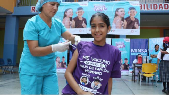 Minsa hace oficial la ampliación de vacunación contra el virus del papiloma humano para niñas, niños y adolescentes hasta los 18 años