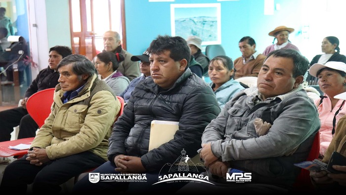 Equipo de PROCOMPITE GRJ, capacita a agentes de nuestro distrito