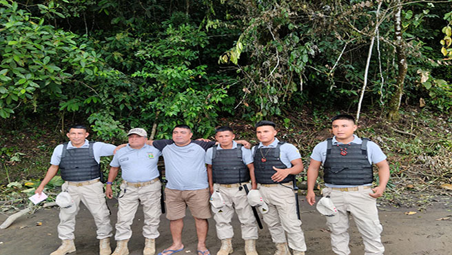 Imagen de los de seguridad Municipal de la frontera Perú - Ecuador