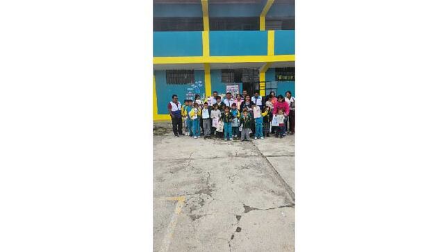 Entrega de kits escolares 1_Mesa de trabajo 1