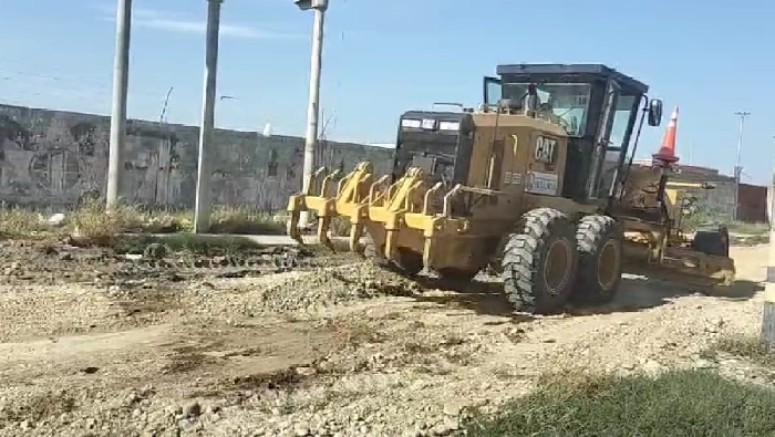 nivelado de terreno en la Zona Industrial II