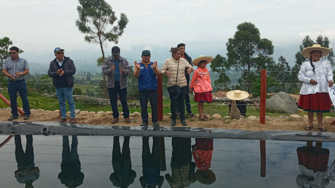 El burgomaestre provincial Juan Pérez Campos, participó de la inauguración