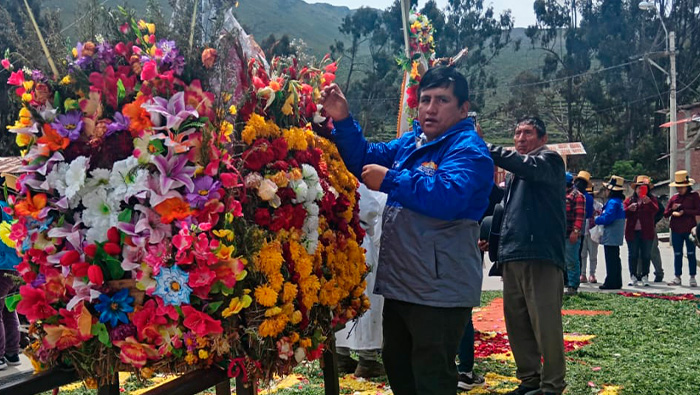 Gran recibimiento al Corpus Christi por la Municipalidad Distrital de San Pedro de Laraos