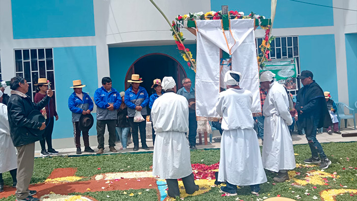 Gran recibimiento al Corpus Christi por la Municipalidad Distrital de San Pedro de Laraos