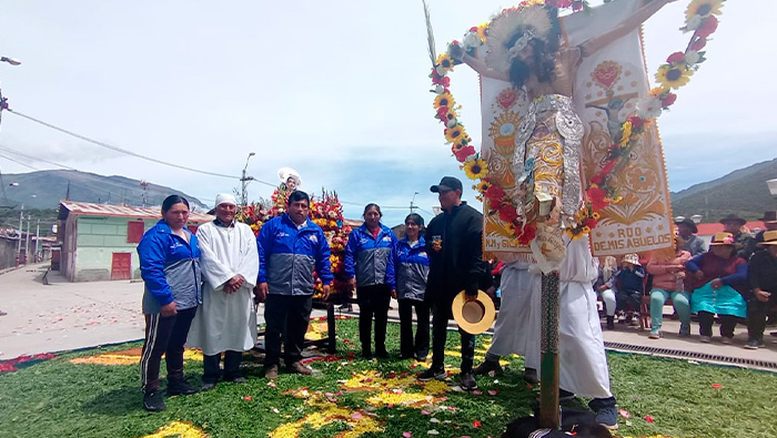 Gran recibimiento al Corpus Christi por la Municipalidad Distrital de San Pedro de Laraos