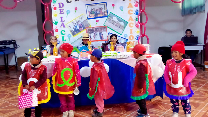 Clausura de vacaciones útiles divertidas en San Pedro de Laraos