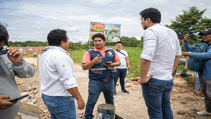 Burgomaestre provincial, visitó e inspección el avance de la Obra.
