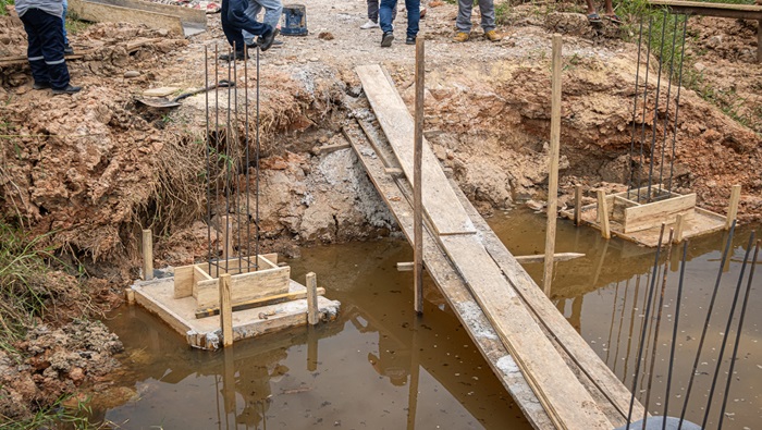 Burgomaestre provincial, visitó e inspección el avance de la Obra.