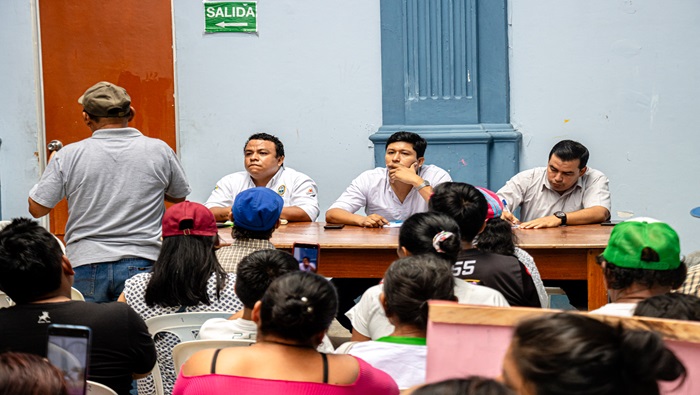 El alcalde provincial Roy Saldaña sostuvo reunión de coordinación con los vecinos del A.H. 23 de Febrero