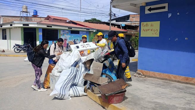 San Martín: eliminan más de 8 toneladas de potenciales criaderos de zancudos en Moyobamba