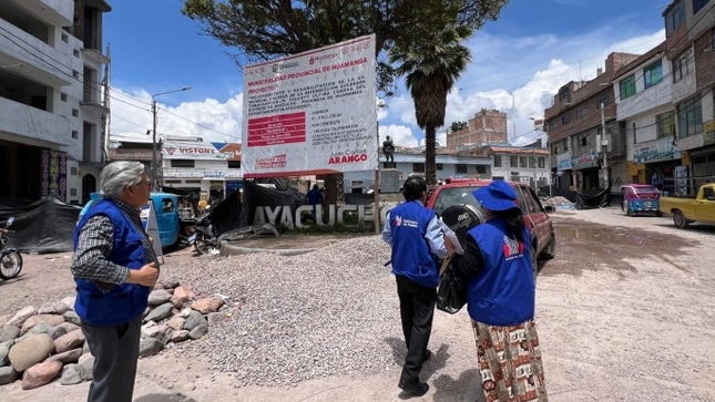 La oficina de la Defensoría del Pueblo en Ayacucho exhortó a la Municipalidad Provincial de Huamanga a disponer el retiro del desmonte y restos de diversas obras, a fin de  garantizar la seguridad durante el desplazamiento de miles de visitantes que acudirán con motivo de las festividades religiosas por Semana Santa.