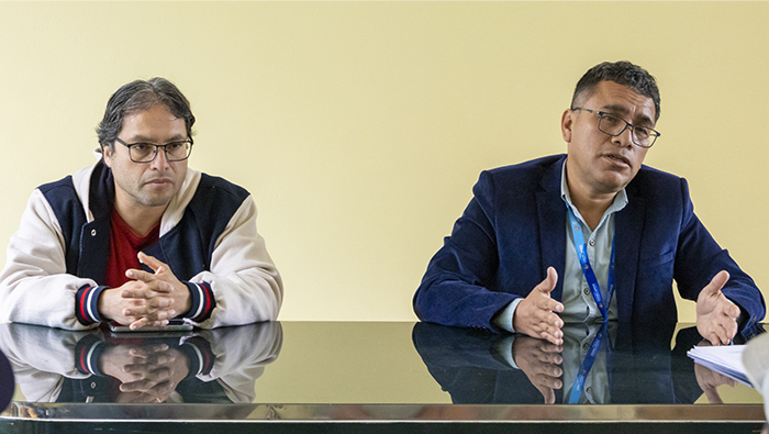 Imagen de la reunión entre personal de la Red Integrada de Salud Sánchez Carrión y representantes de la comunidad de Uchuy