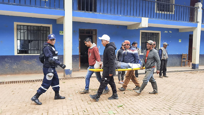 Imagen de la capacitación del personal de SAMU a los brigadistas comunitarios.