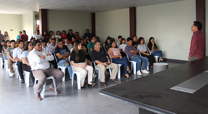 Alcalde de Aucallama realiza jornada de capacitación