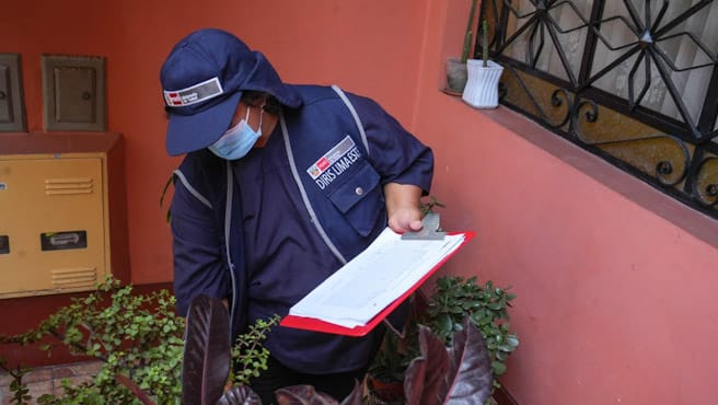 Diris Lima Este: inspecciona más de 26 000 viviendas para eliminar criaderos donde se reproduce zancudo que transmite el dengue