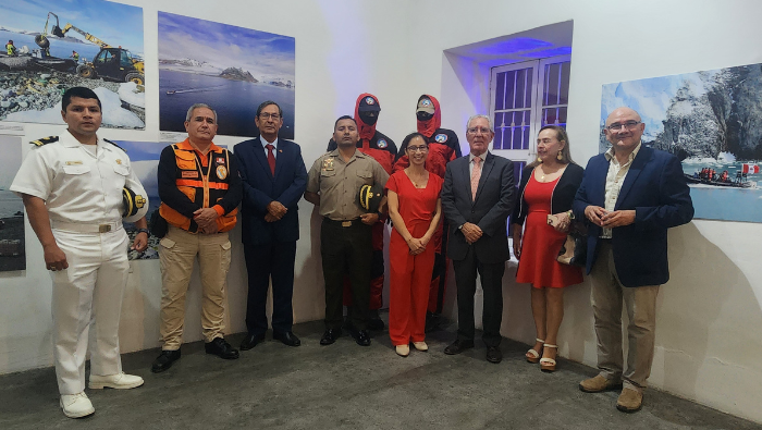 Cancillería Trujillo inaugura exposición fotográfica “El Perú en la Antártida”