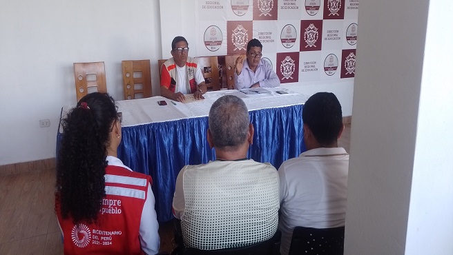 Representantes de UGEL Bellavista y Qaliwarma en reunión.