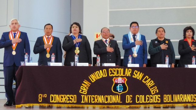 Concejo Municipal de Puno participó en la inauguración del VIII Congreso Internacional de Colegios Bolivarianos