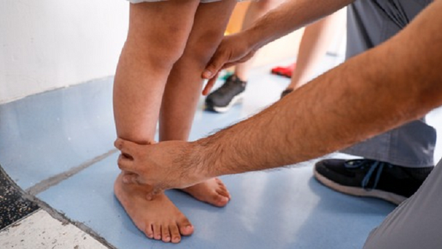 EsSalud: Dos de cada diez niños padece pie plano y especialistas te enseñan a identificarlo a tiempo