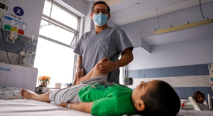 EsSalud: Dos de cada diez niños padece pie plano y especialistas te enseñan a identificarlo a tiempo