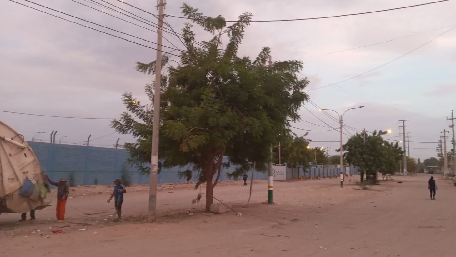 recojo de residuos sólidos en Terminal Pesquero