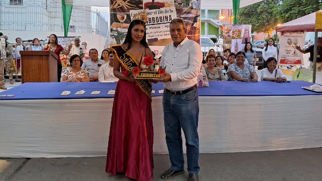 feria por el Día De La Algarrobina 