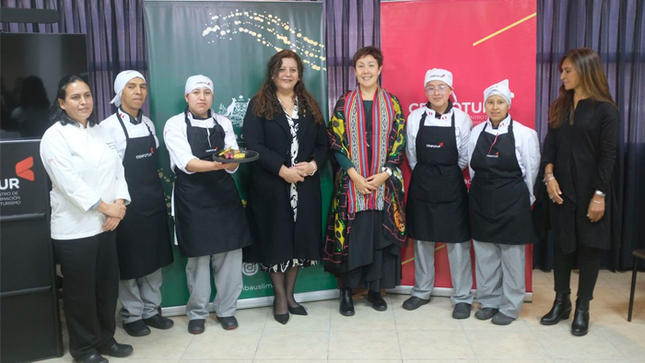 CENFOTUR - Cusco presentó “Trucha viajera” el plato ganador del concurso “Chef in Residence” impulsado por la Embajada de Australia