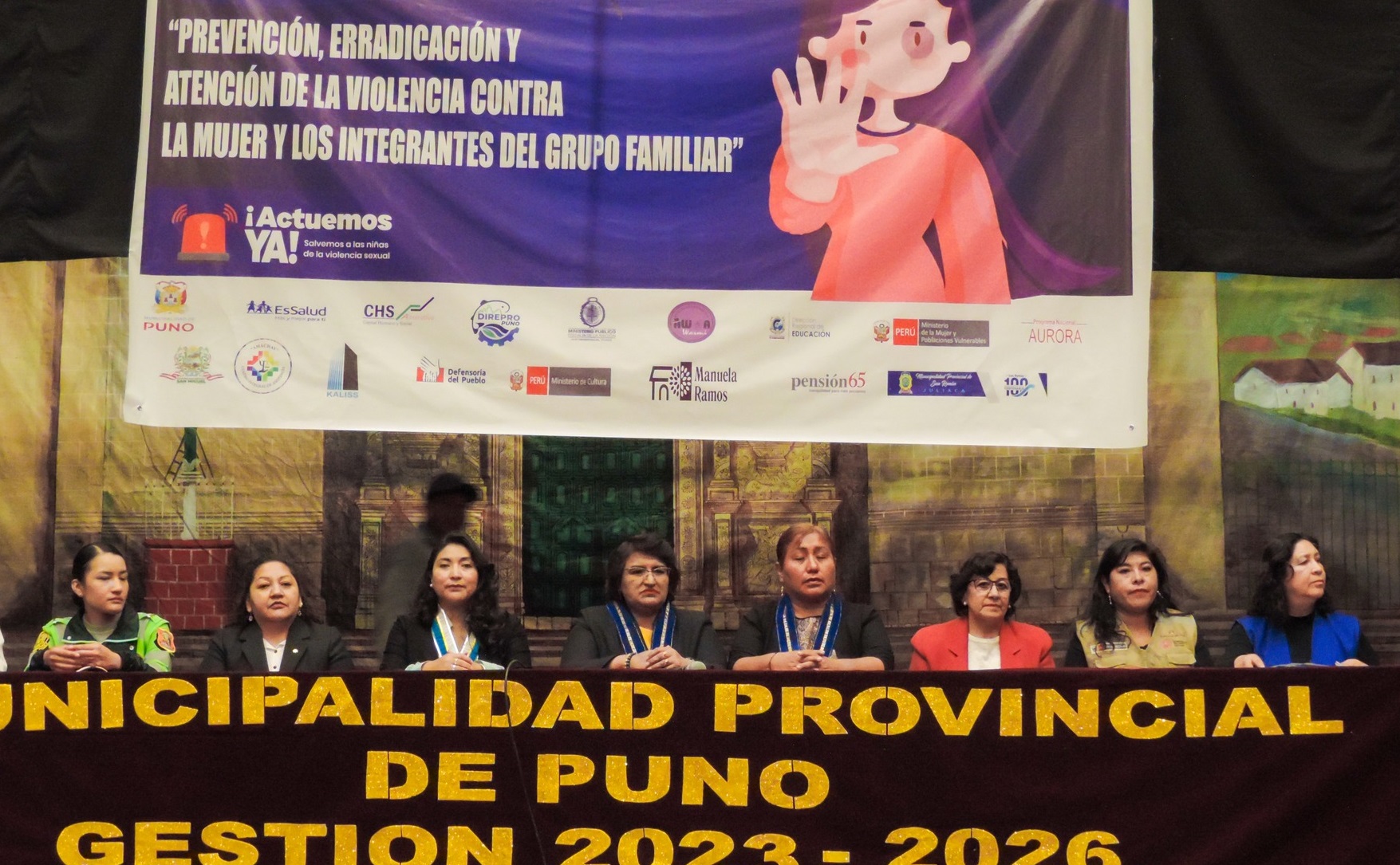 Concejo Municipal de puno participa en el Foro regional contra la violencia hacia la mujer