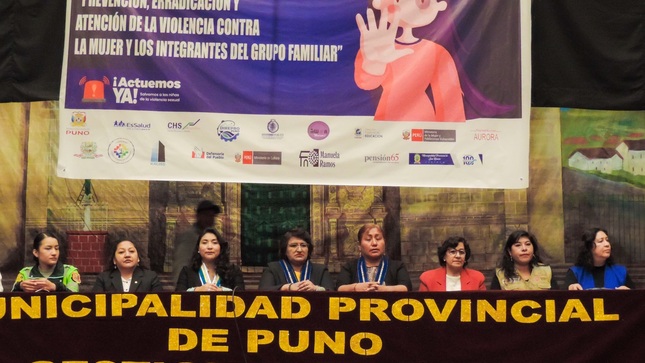Concejo Municipal de puno participa en el Foro regional contra la violencia hacia la mujer