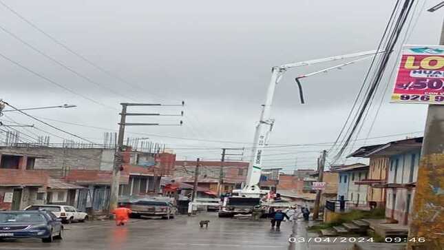 Electrocentro paraliza obra de construcción por riesgo eléctrico en Pasco