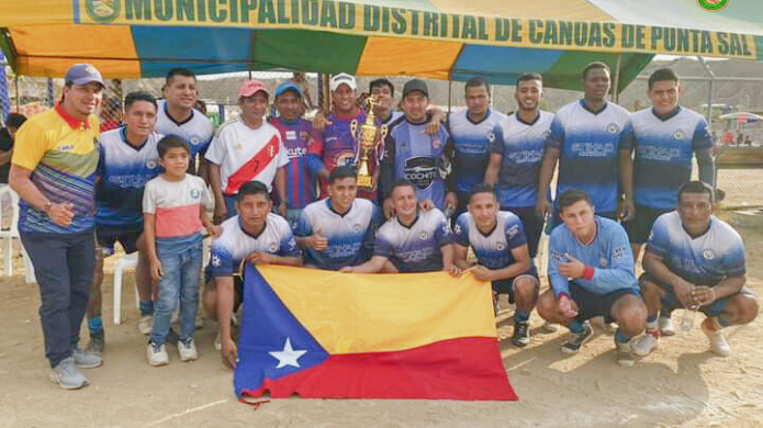 Foto Fútbol binacional por el 18 aniversario de Canoas de Punta Sal