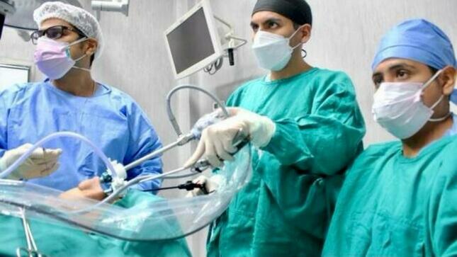 Hospital Santa Rosa:  más de 40 cirujanos lideran intervenciones quirúrgicas de alta complejidad en pacientes pediátricos y adultos 