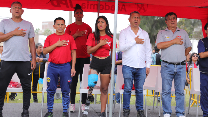 • Participaron niños, adolescentes, adultos mayores y público en general.