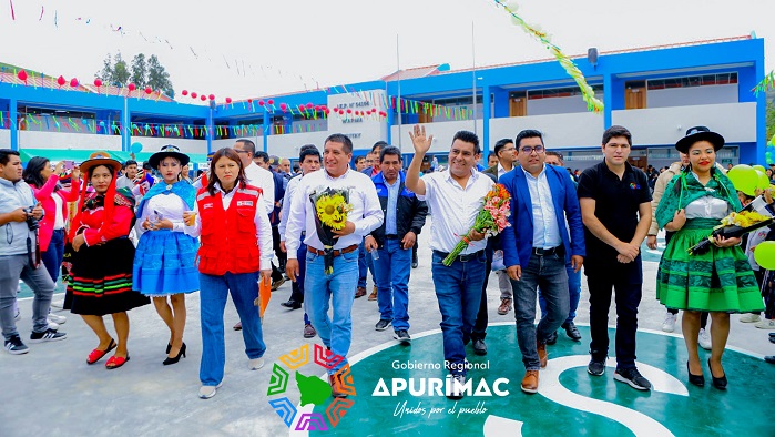 Gobernador Regional Percy Godoy y Alcalde del distrito de San Jerónimo, inauguran moderna infraestructura educativa Warma Kuyay