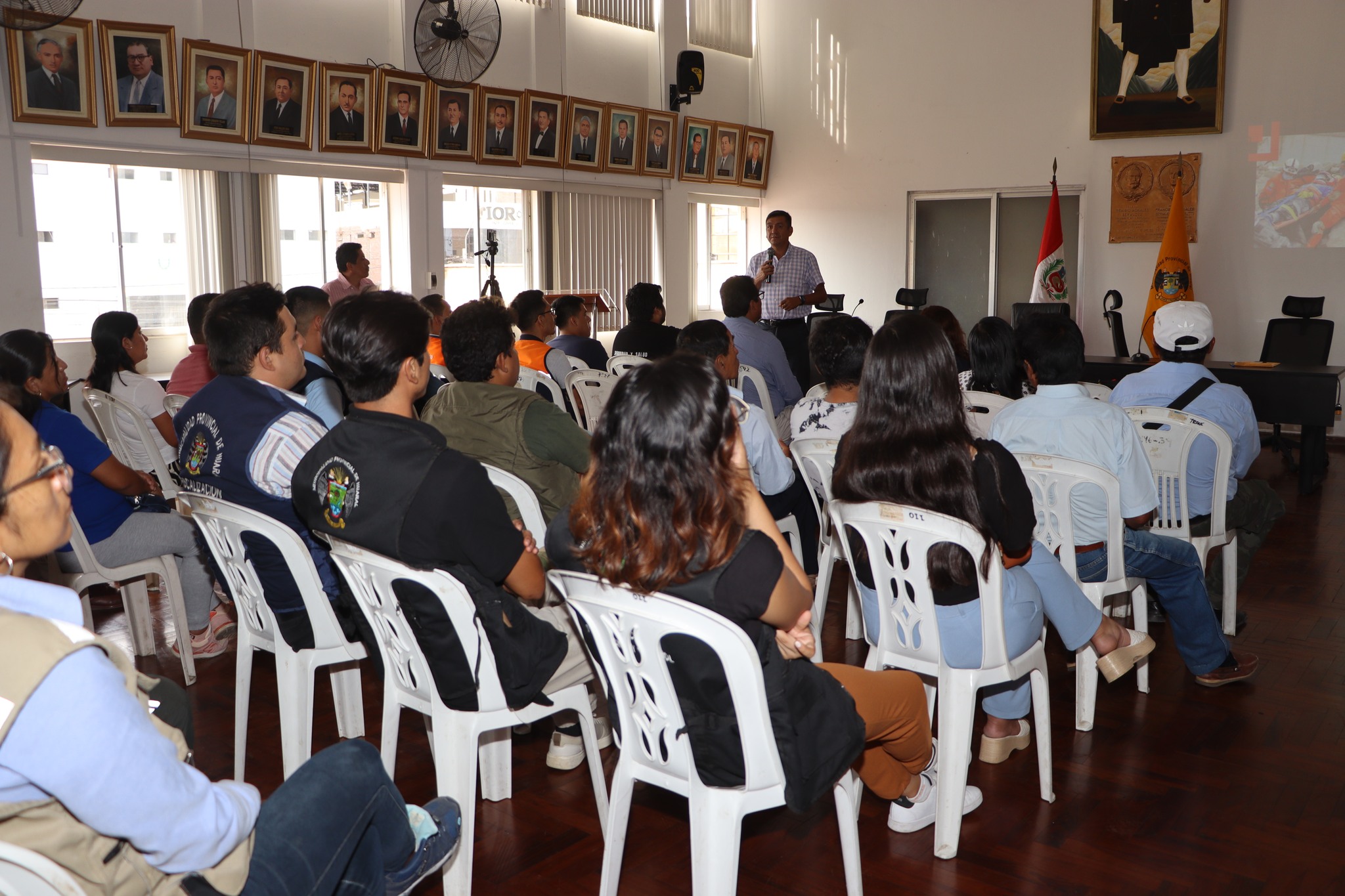 Se fortalece capacidades del personal municipal frente a las emergencias y manejo de extintores
