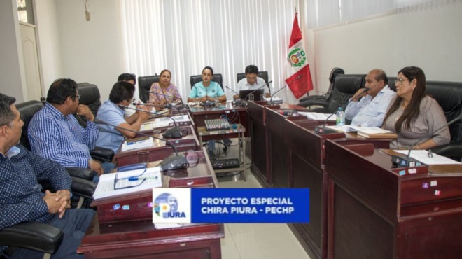 El gerente del Proyecto Chira Piura (PECHP), Benjamín Padilla y sus funcionarios informaron a los consejeros regionales que, de acuerdo al Presupuesto Inicial Modificado (PIM), la institución pasó el 100% en el cumplimiento de sus actividades programadas para el mes de marzo.
Cristobal Galván, jefe de la oficina de Planeamiento y Presupuesto del PECHP, explicó que la meta programada hasta marzo era de más de 16 millones de soles, monto que se ha superado a través de la gestión de proyectos, operación y mantenimientos, además de otras actividades y acciones.