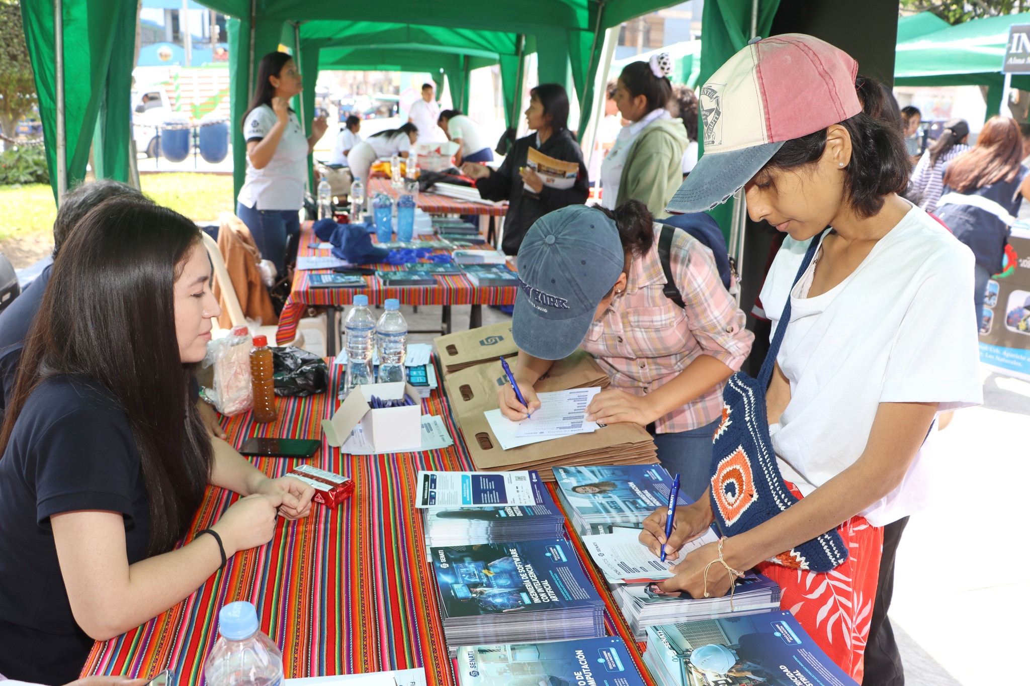 Con gran acogida se realizó Primera Feria Vocacional "EXPOEDUCA"