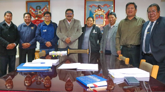 Regidores de Puno evalúan tercera adenda de contrato de fideicomiso para mejorar el servicio de gestión de residuos sólidos