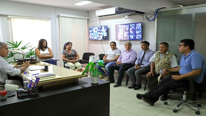 Alcalde Provincial Fernando Cárdenas firmó convenio con el CETPRO - Huaral para impulsar la educación técnico productiva
