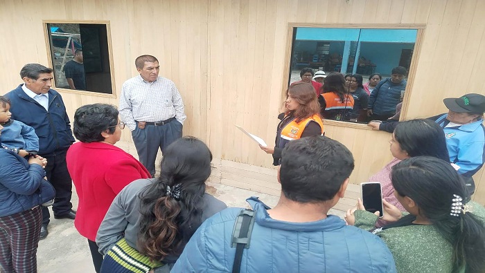 Comuna Huaralina hace entrega de aula prefabricada a la I.E. Los Atavillos en la Perla de Chaupis