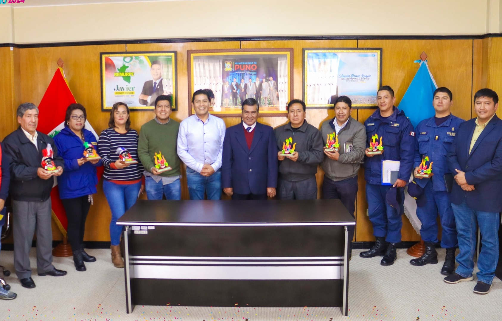 Alcalde Javier Ponce participa en reunión técnica para la limpieza y des colmatación de canales afluentes del lago Titicaca